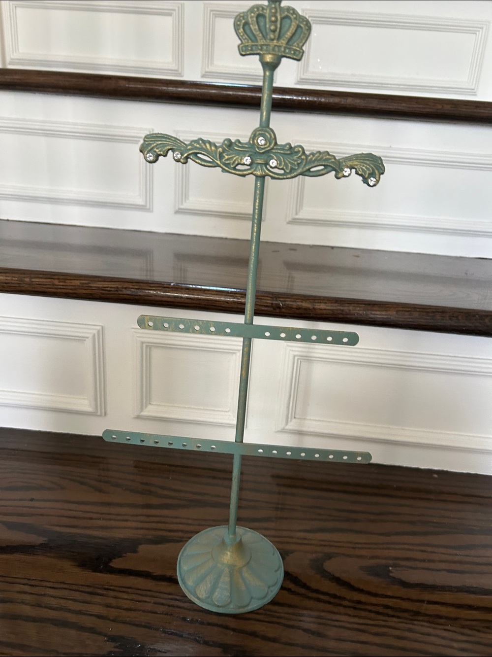 Crown Top Decorative Earring and Jewelry Stand in Sage Green